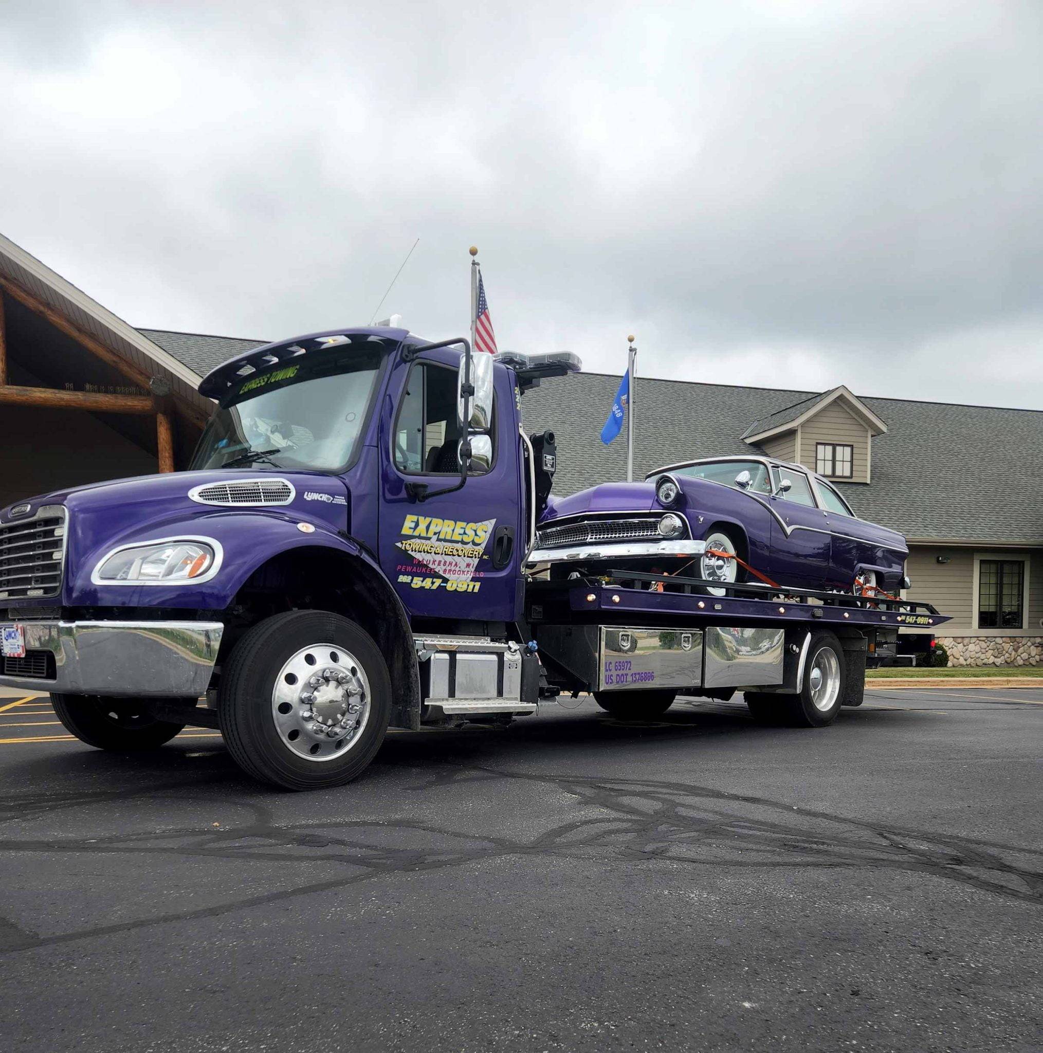 24Hour Towing Service Across Wisconsin, Pewaukee, WI, Express Towing